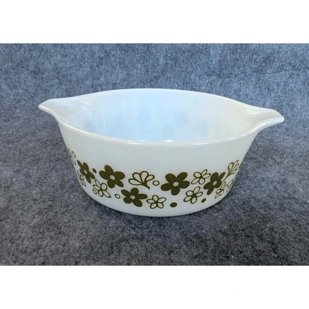 Vintage Pyrex Ovenware White Milk Glass 750 ml Oven Bowl 472-B USA - Picture 1 of 4